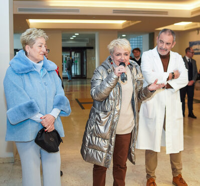 Nicoletta Posa (Responsabile Aziendale Volontariato, Invonne Pavignani (CCM), Claudio Vagnini (Direttore Generale)