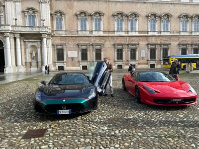 I Motori in Piazza Roma per l'inaugurazione